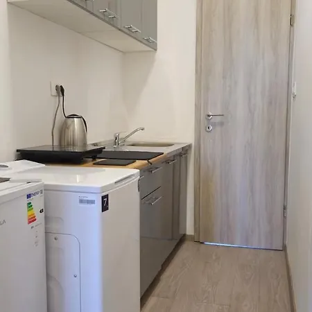 Zero Distance * بودغوريتْسا
